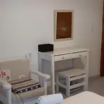 Apartment Nikis *